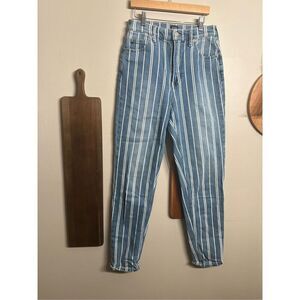 Gap Blue White Vertical Striped Flat Front Mom Jeans Light Wash Size 2/26 Tall
